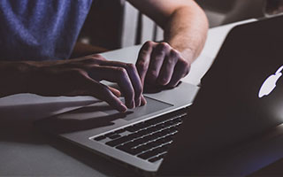 开云登录入口-球队整体实力明显提升 利拉德发出争冠最强音